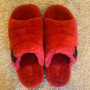 Ugg plush men’s slippers